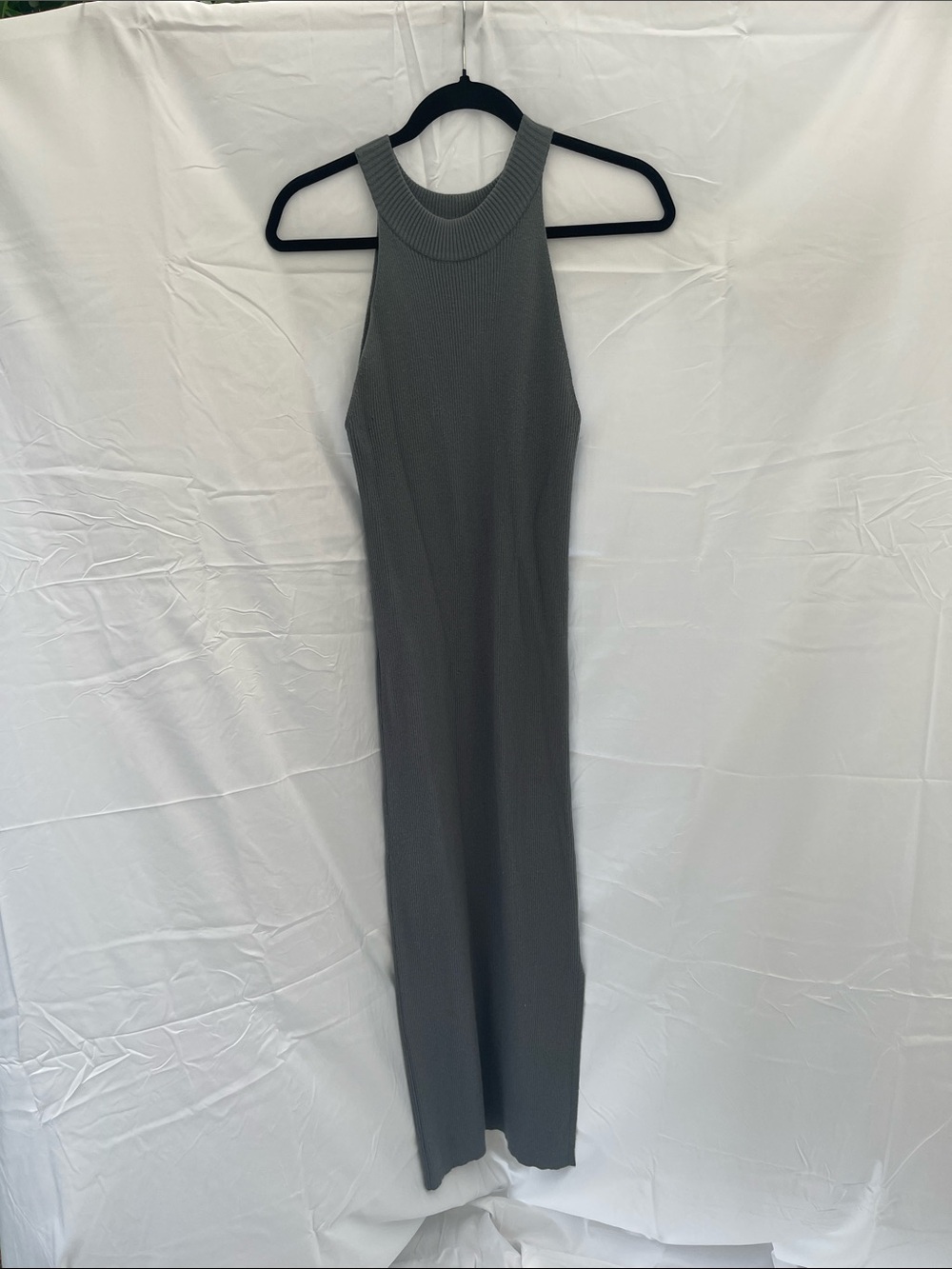 Sleek Ribbed Halter Maxi Dress in Gray